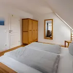 Haus Im Halligweg 20 *